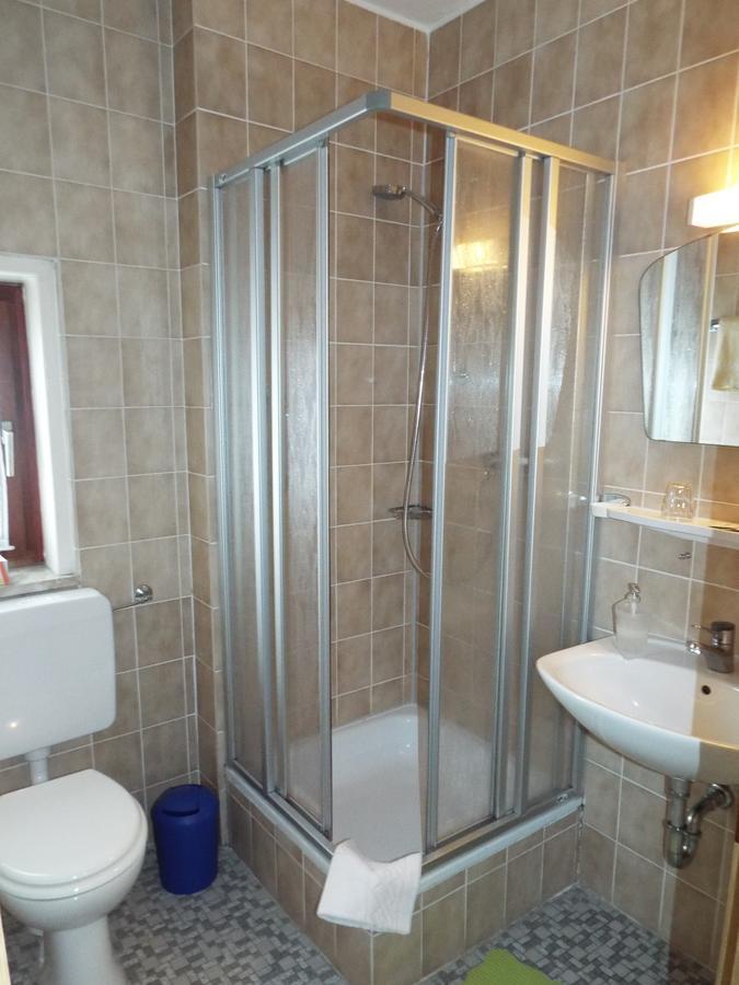 Hotel Garni Zum Reinhardswald Gewissenruh Dış mekan fotoğraf