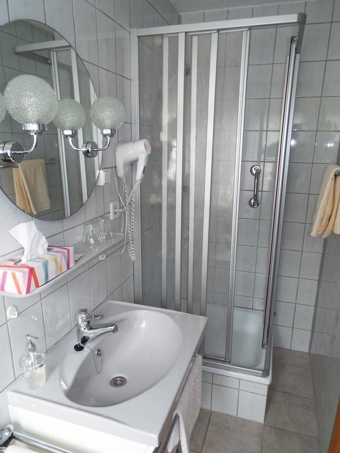 Hotel Garni Zum Reinhardswald Gewissenruh Dış mekan fotoğraf